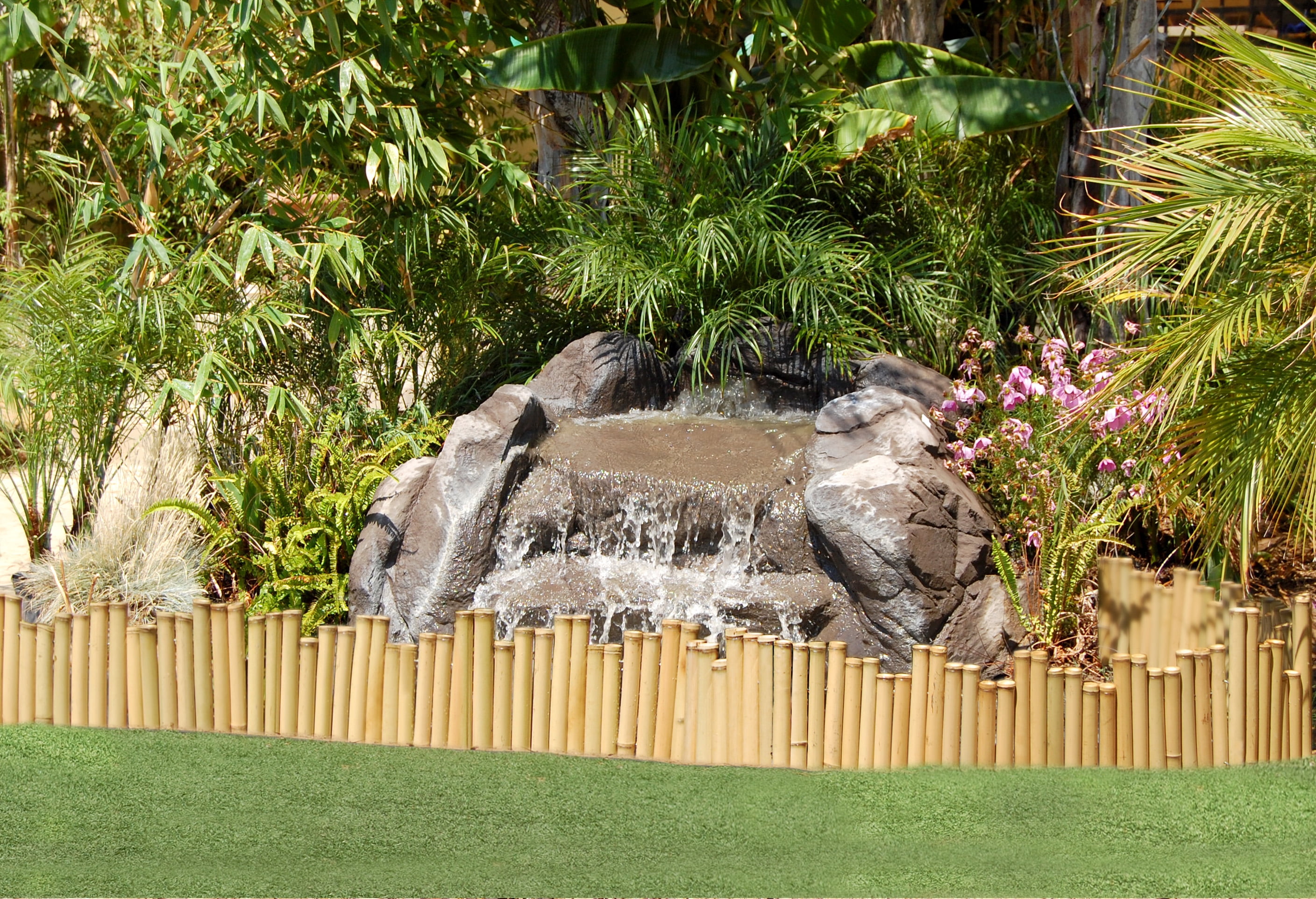 Backyard X-Scapes Natural Bamboo Border Edging for Garden Landscaping 23" L x 8" H (5-Pack)