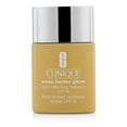 thumbnail image 1 of Base Luminosa Even Better Clinique SPF 15 WN 12, 1 of 6