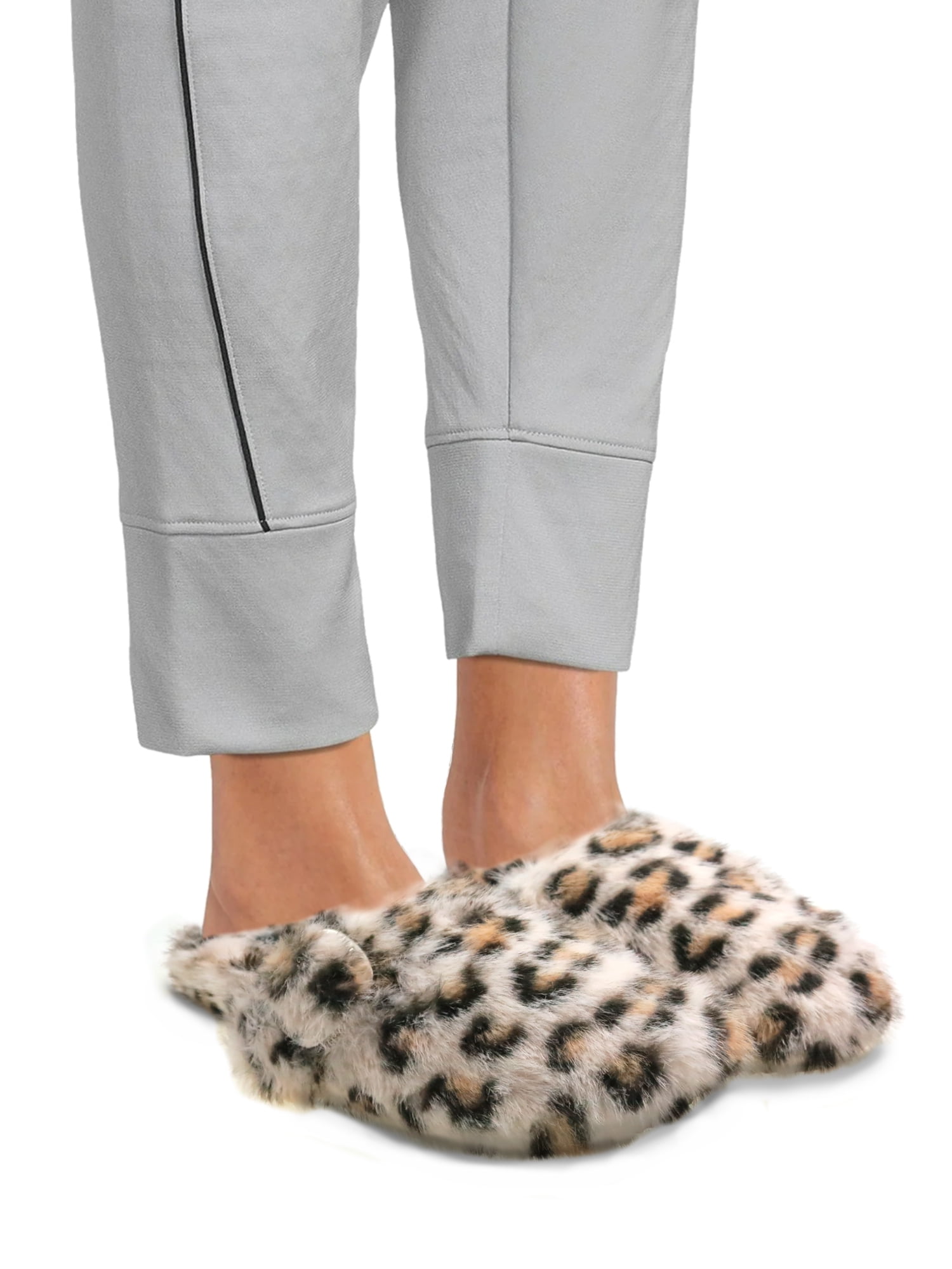 No Boundaries Women's Faux Fur Buckle Clog Slippers