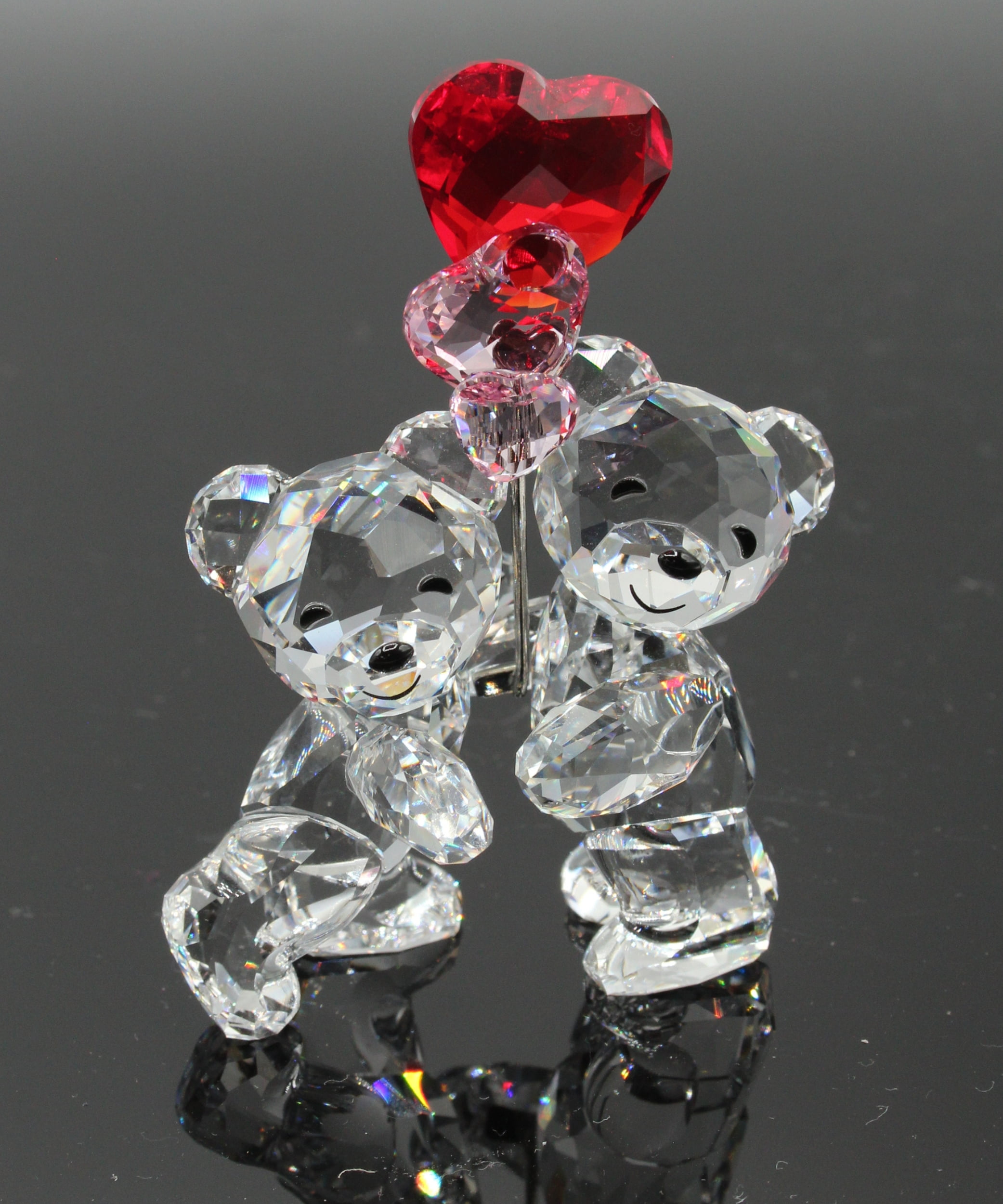 【値下げ】SWAROVSKI クリスベア　ハートバルーンズ　5185778 Swarovski Figurine: 5185778 Kris Bear - Heart Balloons | No Box