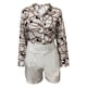thumbnail image 5 of Puntoco Conjunto de dos piezas para mujer, tops estampados de manga larga con cuello en V, traje informal corto sólido, liquidación Puntoco Puntoco-805, 5 of 6