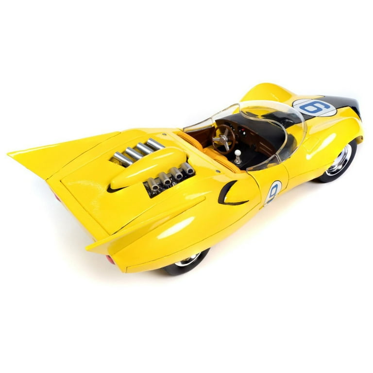 Shooting Star #9 Yellow and Racer X Figurine 