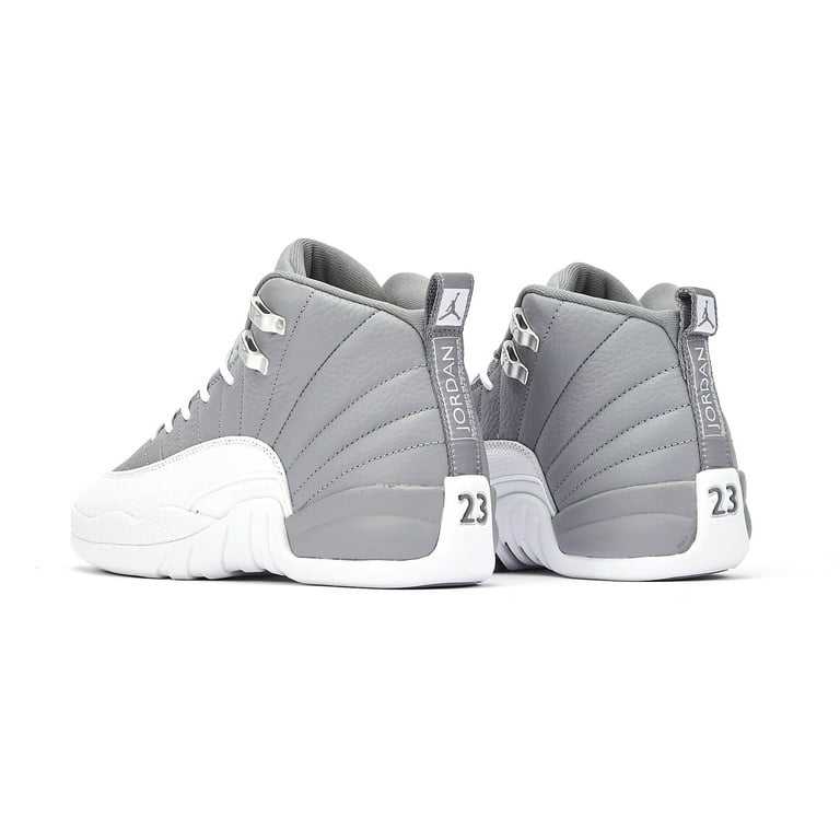 Jordan Boy's Air Jordan XII 12 Shoes, Medium & Round Toe Jordan Boy's Air Jordan XII 12 Shoes, Medium & Round Toe