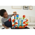 thumbnail image 4 of Hot Wheels City Mega Car Wash Playset with 1 Toy Color Shifters Car in 1:64 Scale, 7.01 in, 4 of 8