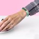 thumbnail image 4 of Greenadscape Brazalete Chunky De Acrílico Con Geométrico Redondo Ideal Para Fiestas Y Eventos, 4 of 6