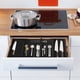 thumbnail image 4 of Organizador expandible para cajón de cubiertos plateado | Bandeja plástica ajustable grande para utensilios | 6-8 compartimentos | Compatible con tenedores, cuchillos, cucharas y herramientas de, 4 of 8
