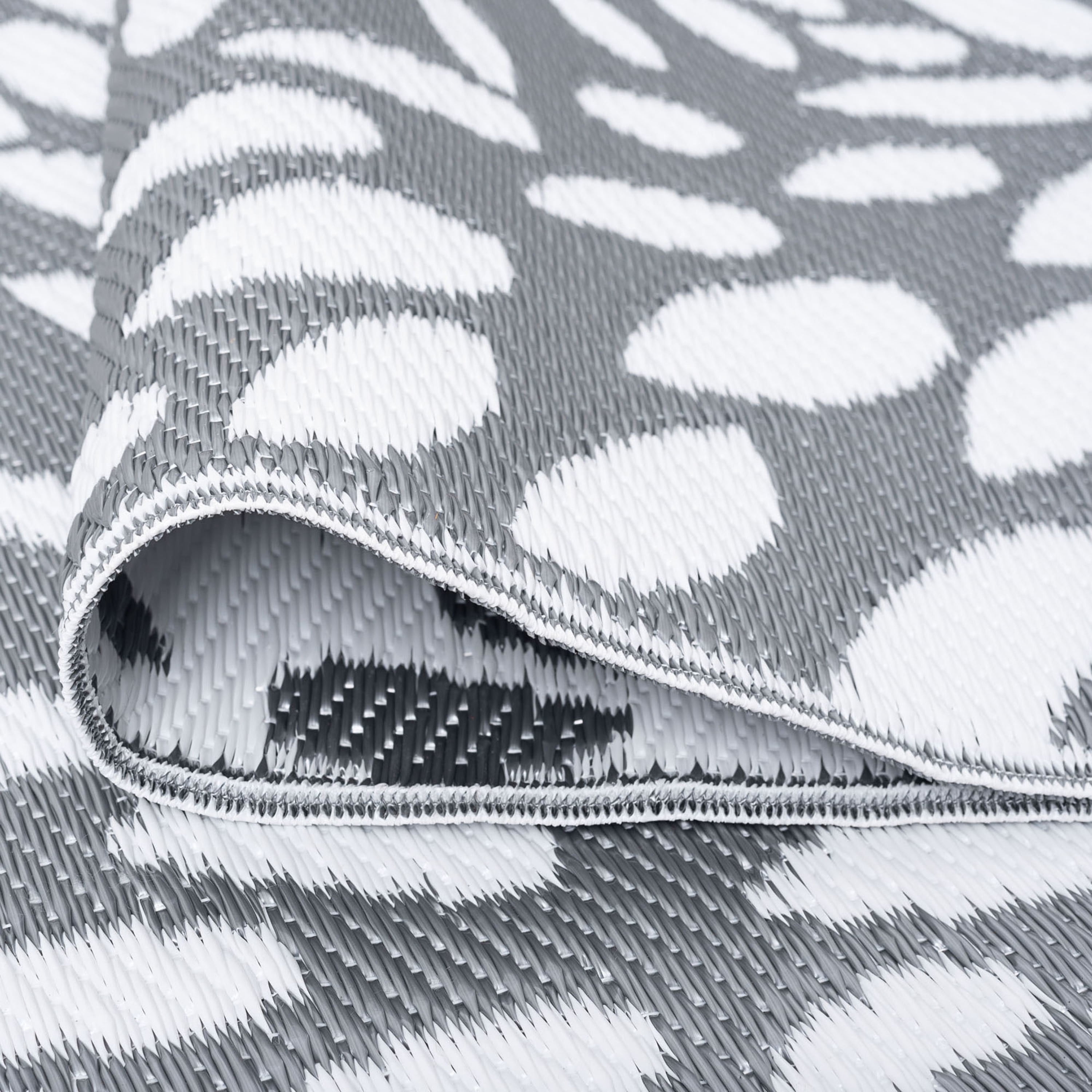 9x12 Reversible Gray and White Polypropylene Outdoor Floral Area Rug
