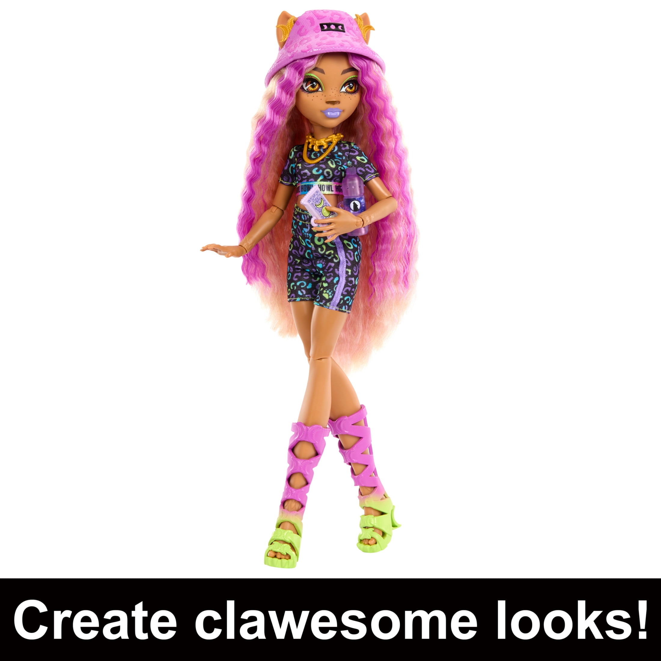 Monster High Skulltimate Secrets Clawdeen Wolf Doll and Fashion Set with Dress-Up Locker