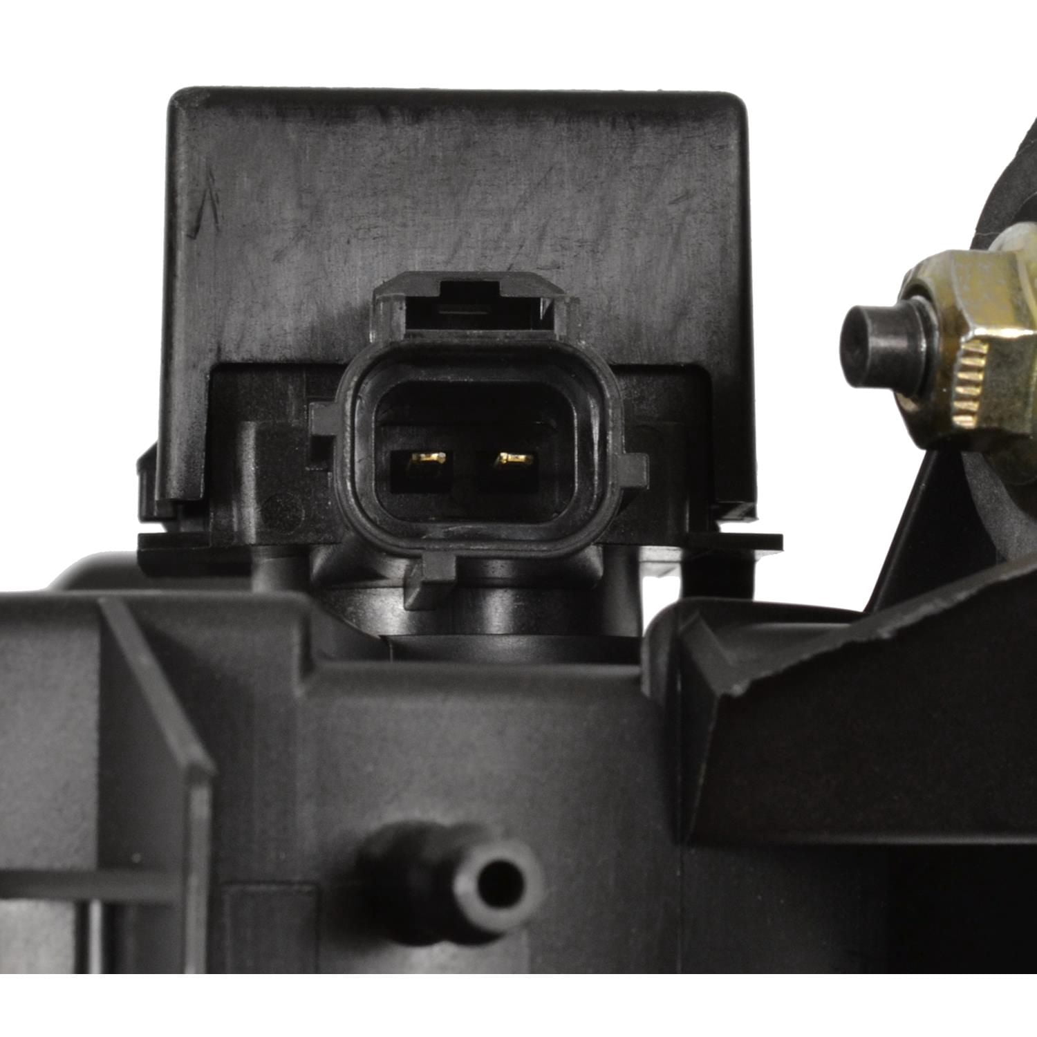 Standard Motor Products CP676 Canister Purge Valve Fits select: 2001-2006 FORD ESCAPE, 2001-2006 MAZDA TRIBUTE