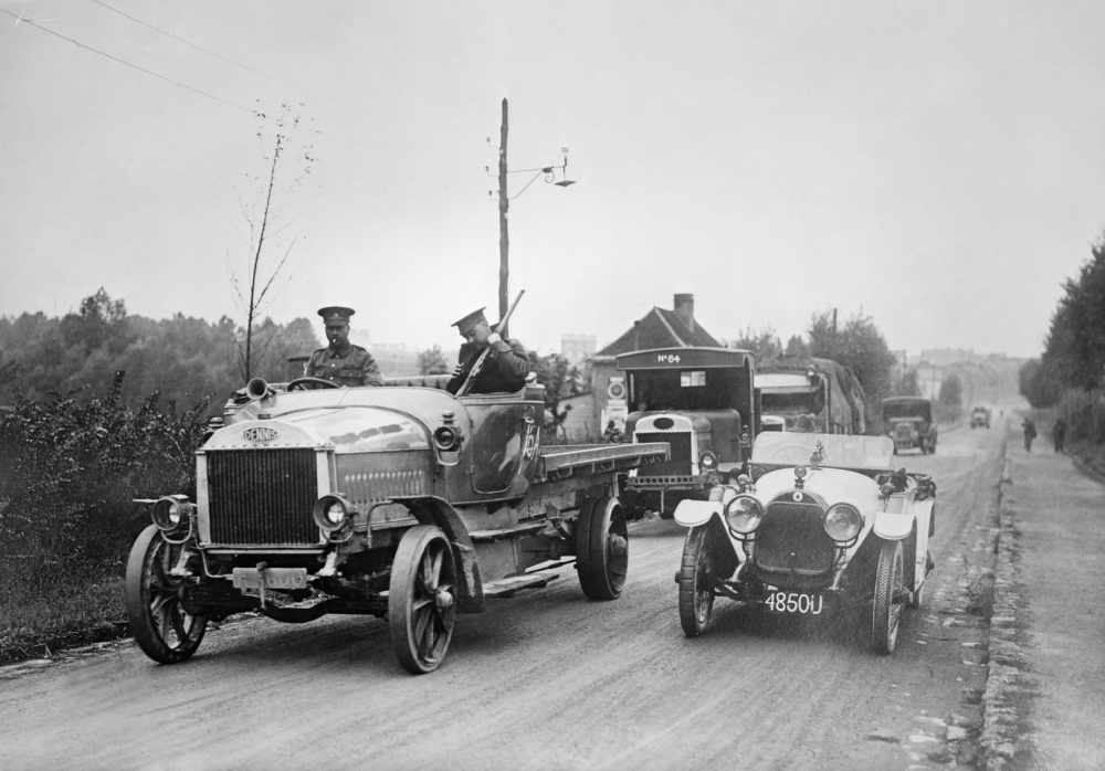 Wwi Armored Cars C1914 Nbritish Soldiers And Armored Cars In France