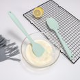 thumbnail image 4 of Espátula de silicona Juego de 4: Espátula de cocina resistente al calor 315, utensilios de vaporizador de alimentos antiadherentes flexibles sin BPA para hornear (cielo acuático), 4 of 5