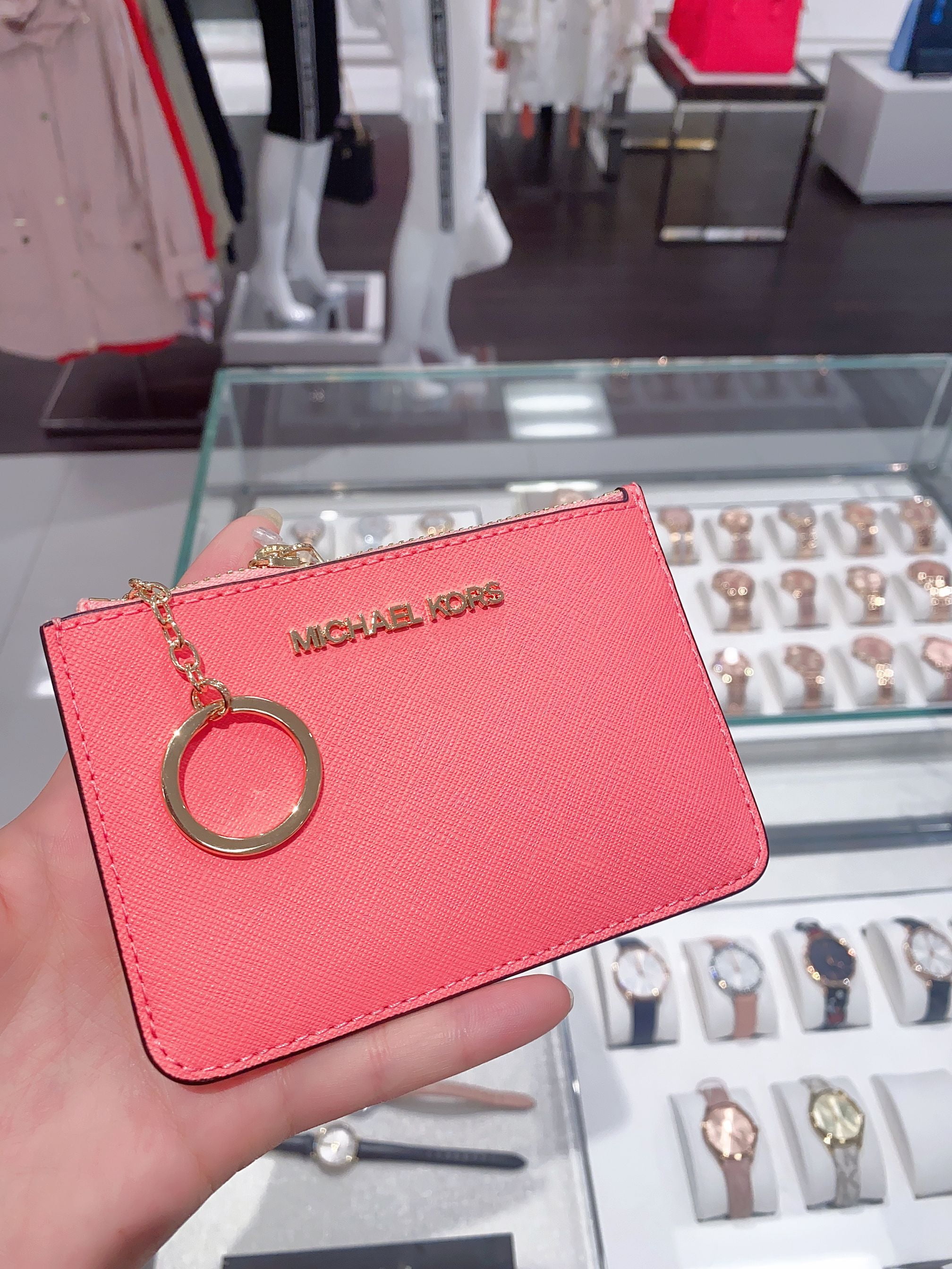 Arriba 91+ imagen michael kors jet set keychain wallet