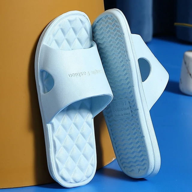 Zapatillas de hombre de talla grande 48 49, suela blanda de EVA, zapatilla de casa para mujer, sandalias de playa de verano para parejas, chanclas informales, zapatos deslizantes para el baño