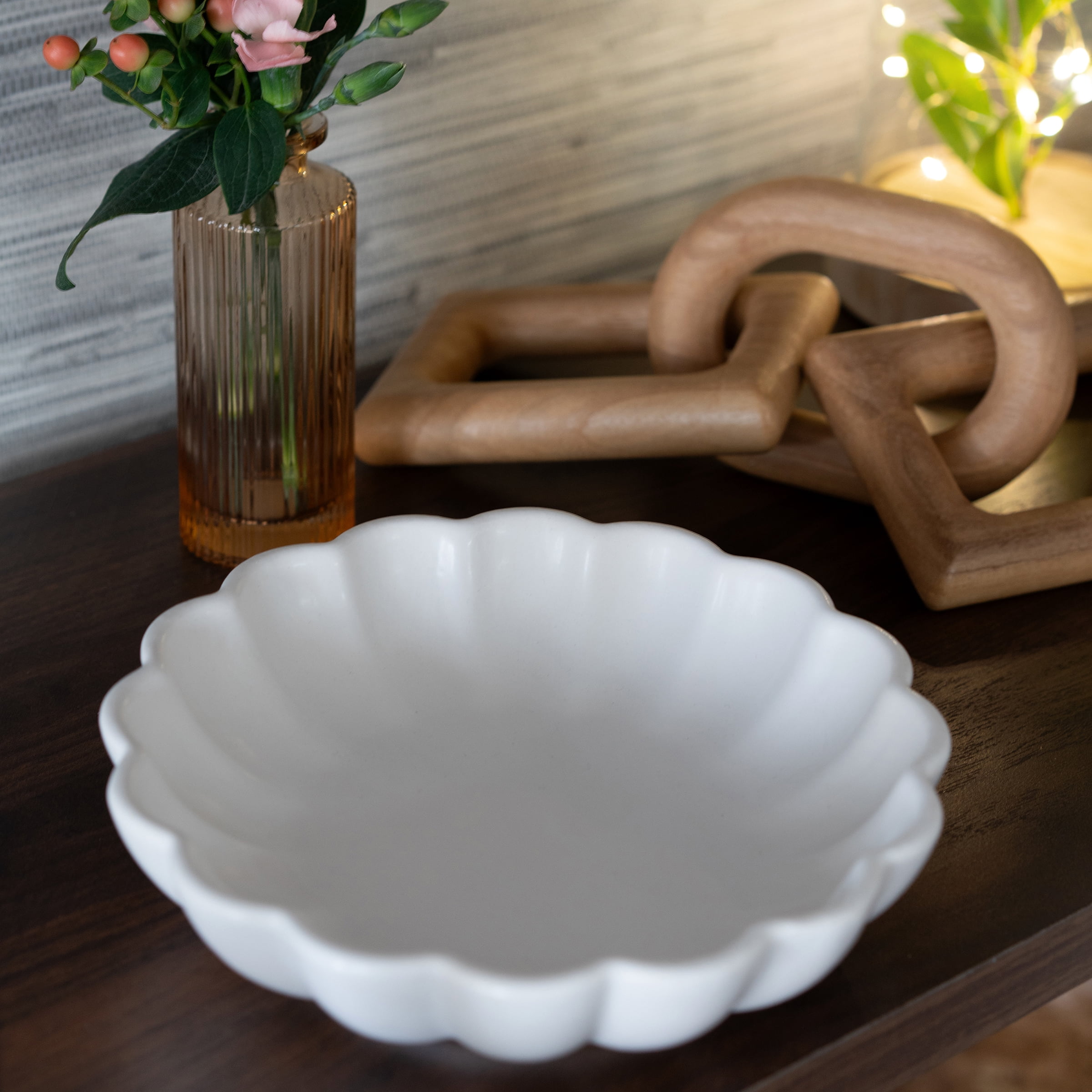 Mainstays Scalloped White Decorative Tabletop Bowl
