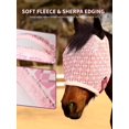 thumbnail image 4 of Máscara antimoscas para caballo Tackmore de malla estampada con acolchado de fleece rosa, 4 of 7