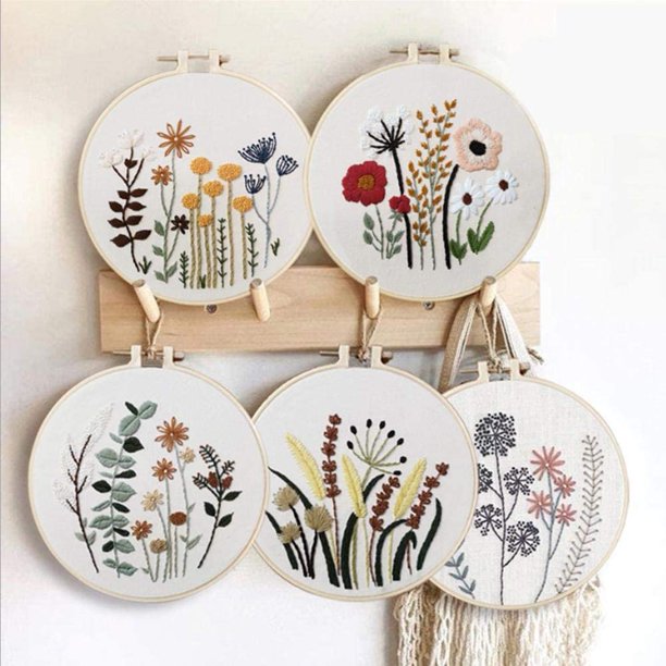 Kit de bordado de patrón floral de bricolaje Kit de punto de cruz de bordado de círculo con patrón e instrucciones para principiantes con herramientas de hilos de colores rojo ZefeiWu 8390605262005
