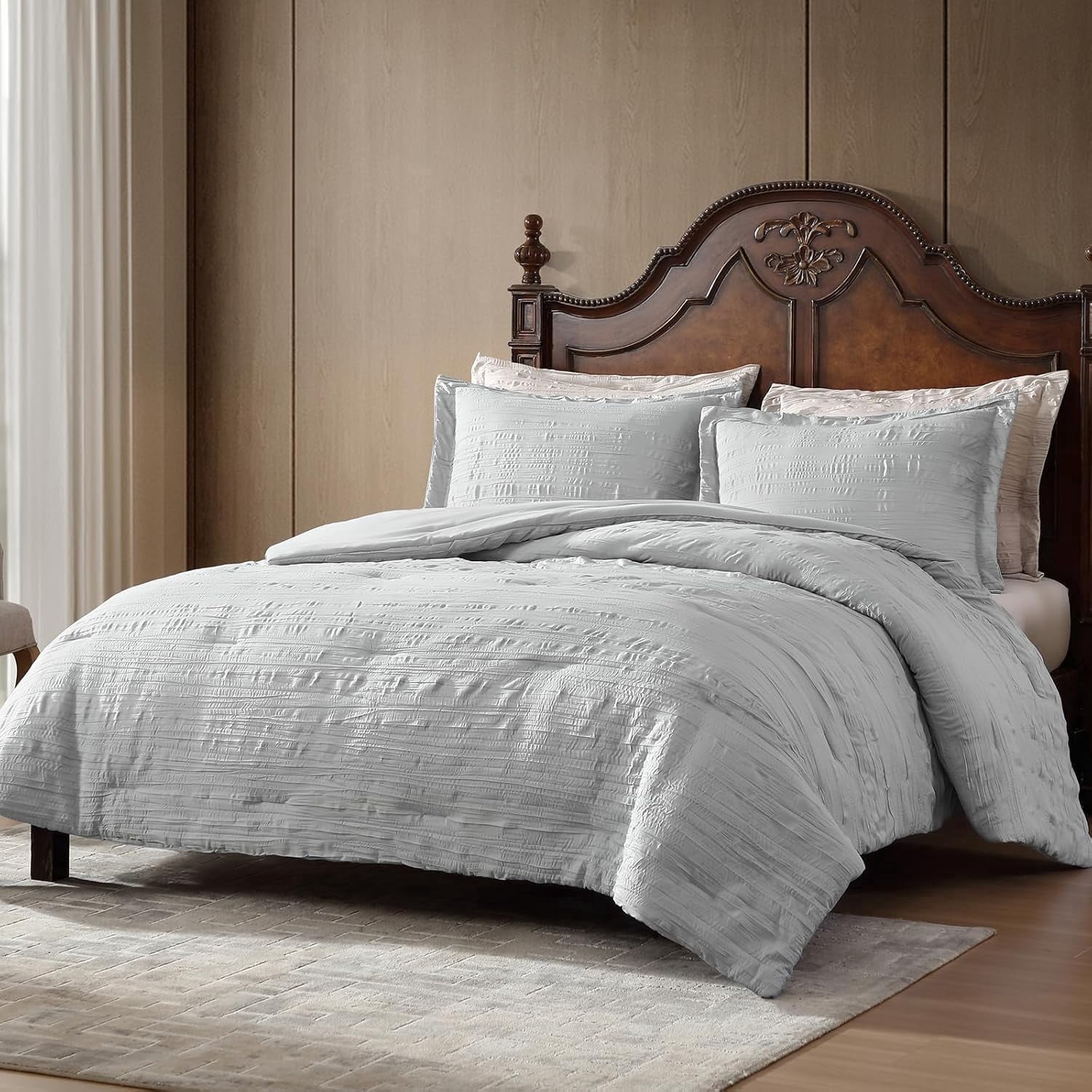 ClevaHome Embossed Comforter Set β 3 Pieces Comforter Set for All Seasons, 1 Lightweight Comforter and 2 Pillow Shams (Queen, Misty Grey)