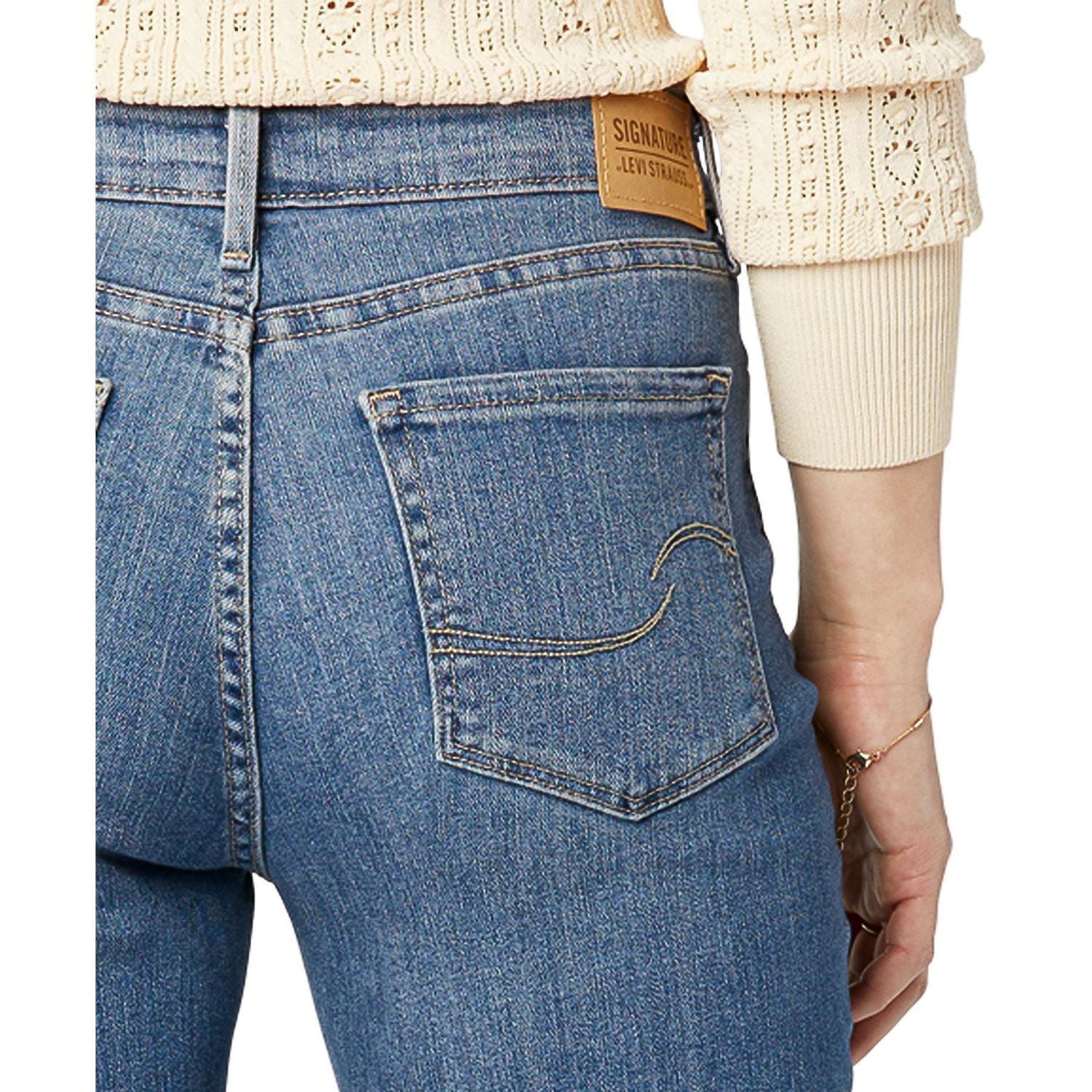 Levi Strauss Signature™ Women's Mid Rise Straight Jeans