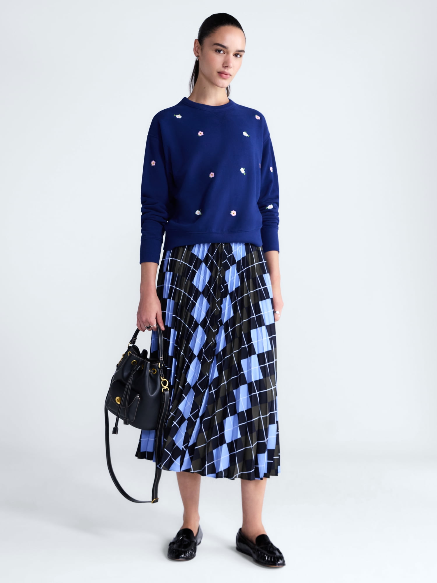 Free Assembly Women's and Women's Plus Embroidered Sweatshirt, Sizes XS-4X