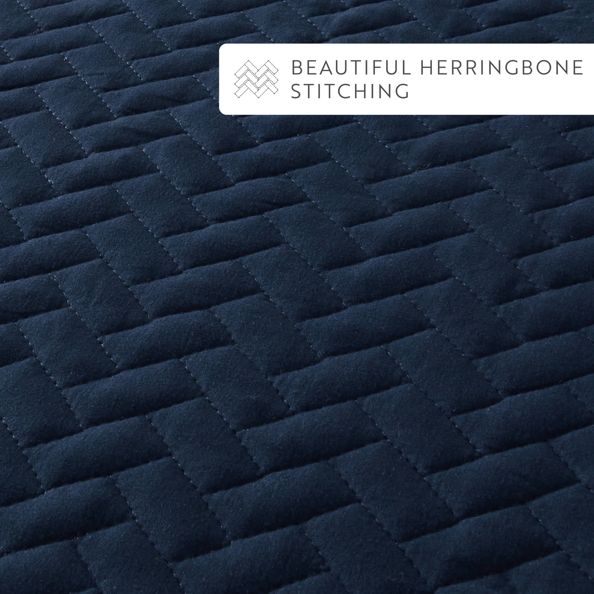 Noble Linens Navy Herring Pattern Quilted Coverlet, Full/Queen