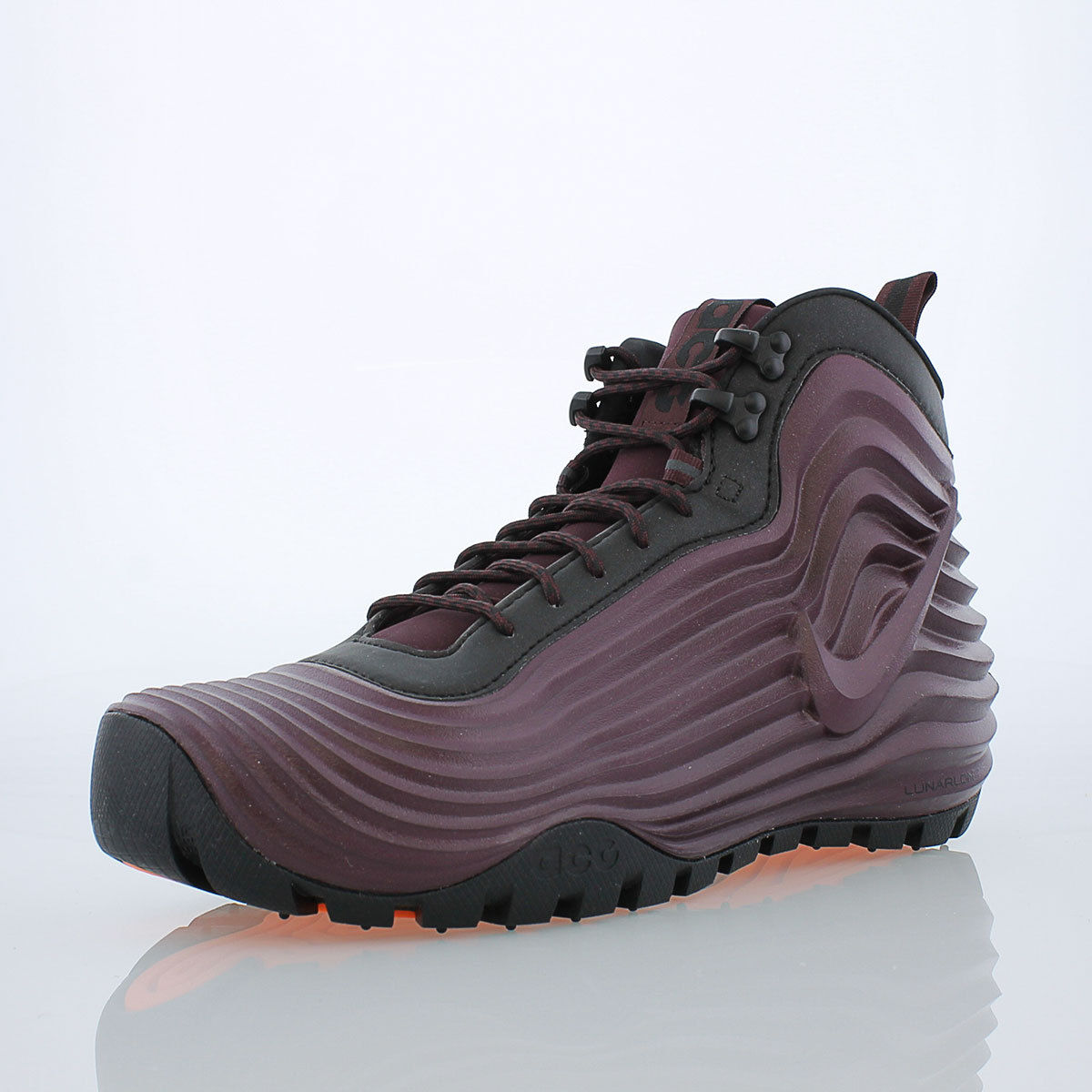 acg lunardome 1 sneakerboot