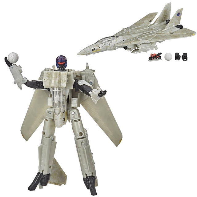 hasbro transformers generations top gun mash-up maverick robot toys gift e8544 Primera edición figura transformable modo robot con brazo derecho levantado sosteniendo una esfera blanca, piernas articuladas y paneles de ala plegados; modo avión arriba a la derecha como jet gris claro con efecto envejecido y número en el morro, incluye dos manos negras extra y accesorio rojo pequeño.