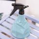 thumbnail image 4 of Botella pulverizadora de plástico multifuncional de 700 ml | Limpieza del hogar, desinfectante, regadera para jardín | Material duradero e inodoro, textura geométrica, azul/gris/verde, boquilla de, 4 of 6