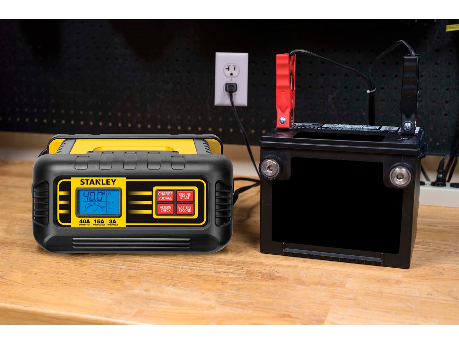 Stanley Battery Charger, Yellow/Black,