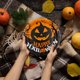 thumbnail image 4 of Fiudx Platos de Papel para Halloween, Diseño de Calabaza, Vajilla Desechable Resistente, Fácil de Limpiar, Versátiles para Fiestas Espeluznantes, Tamaño de 18 Cm, 10 Platos Por Paquete, Perfectos par, 4 of 4