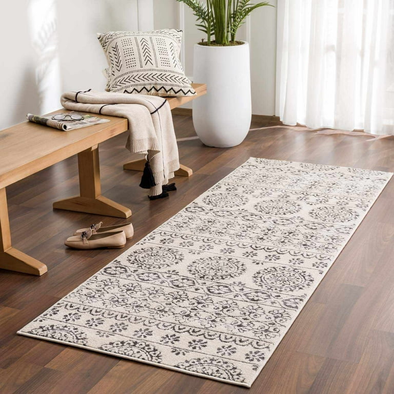Black And White Boho Runner Rug Livabliss Laurine Black/White X 12