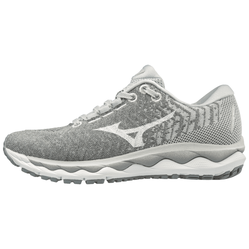 mizuno women's swift 5