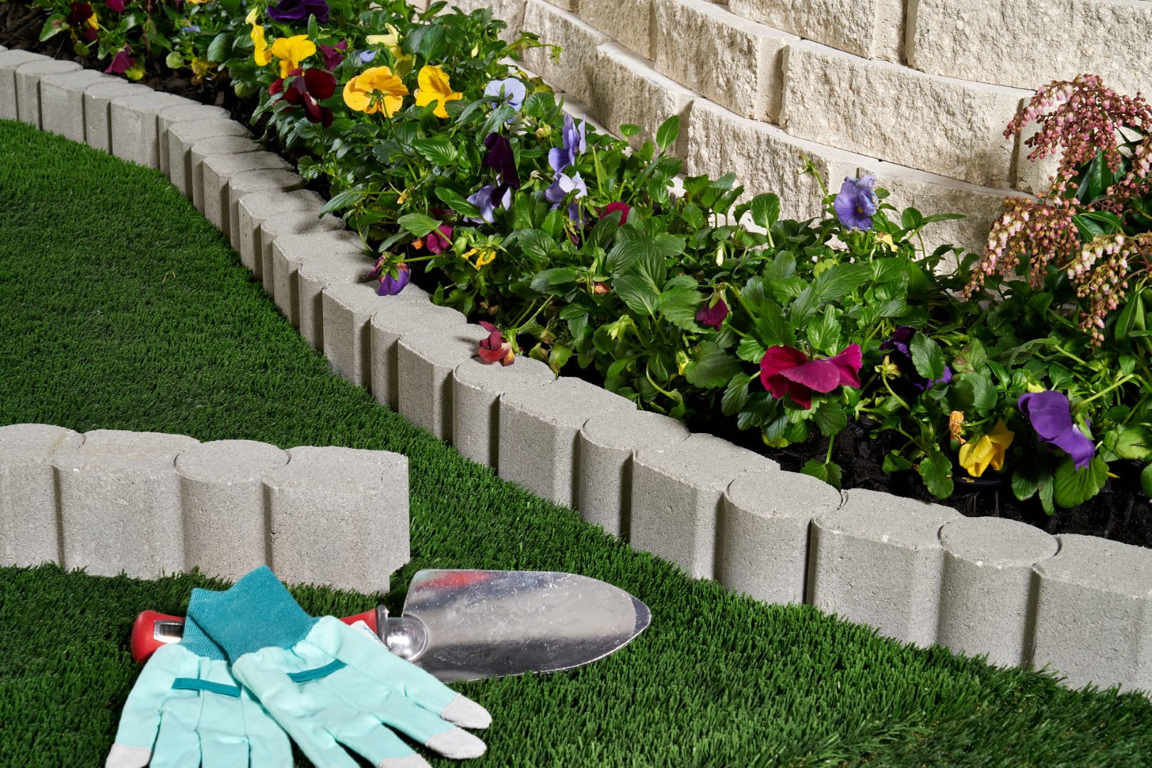 Pavestone 12" Grand Prize Pewter (Grey) Concrete Edger