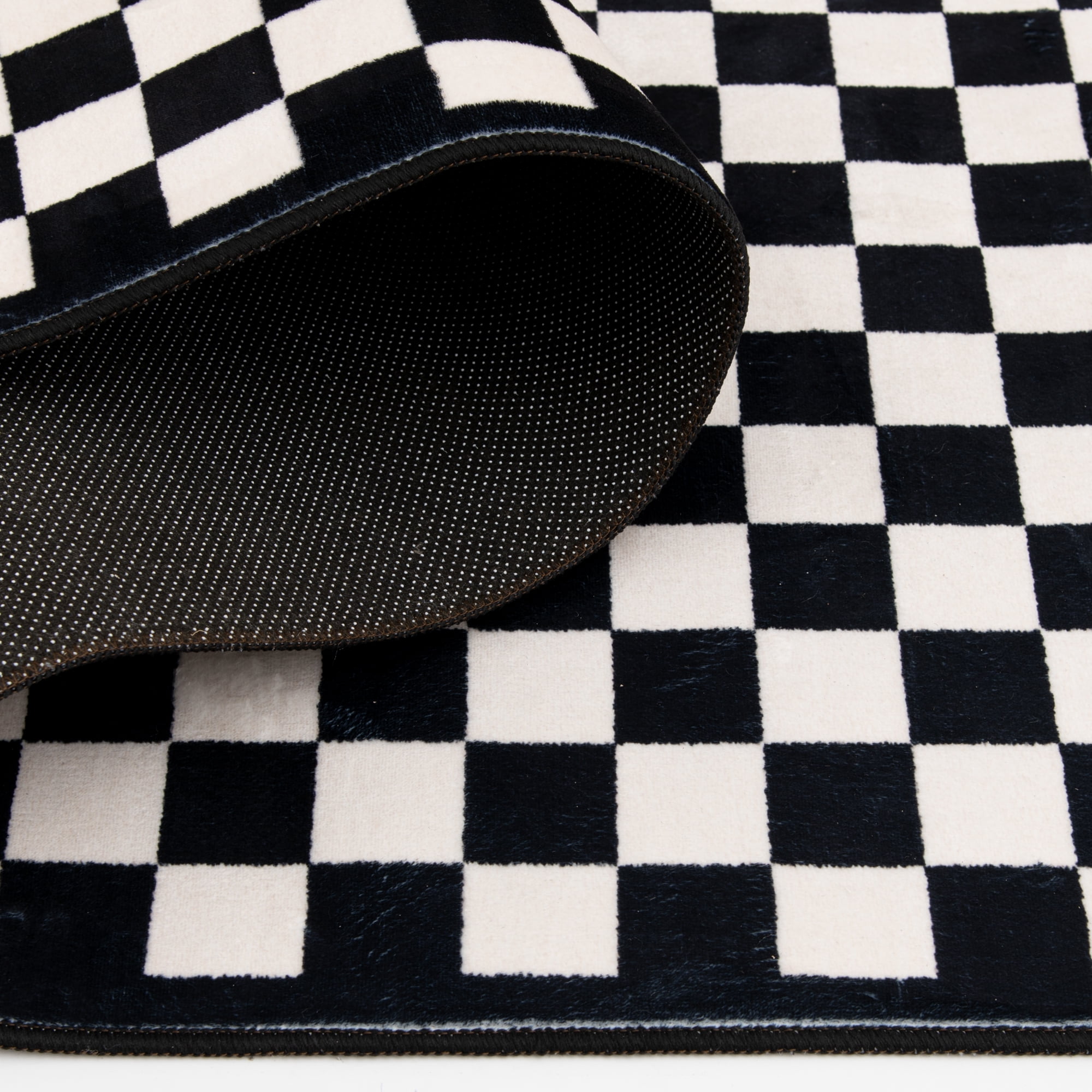 Mainstays 4'x5'6" Black and White Check Faux Fur Indoor Area Rug