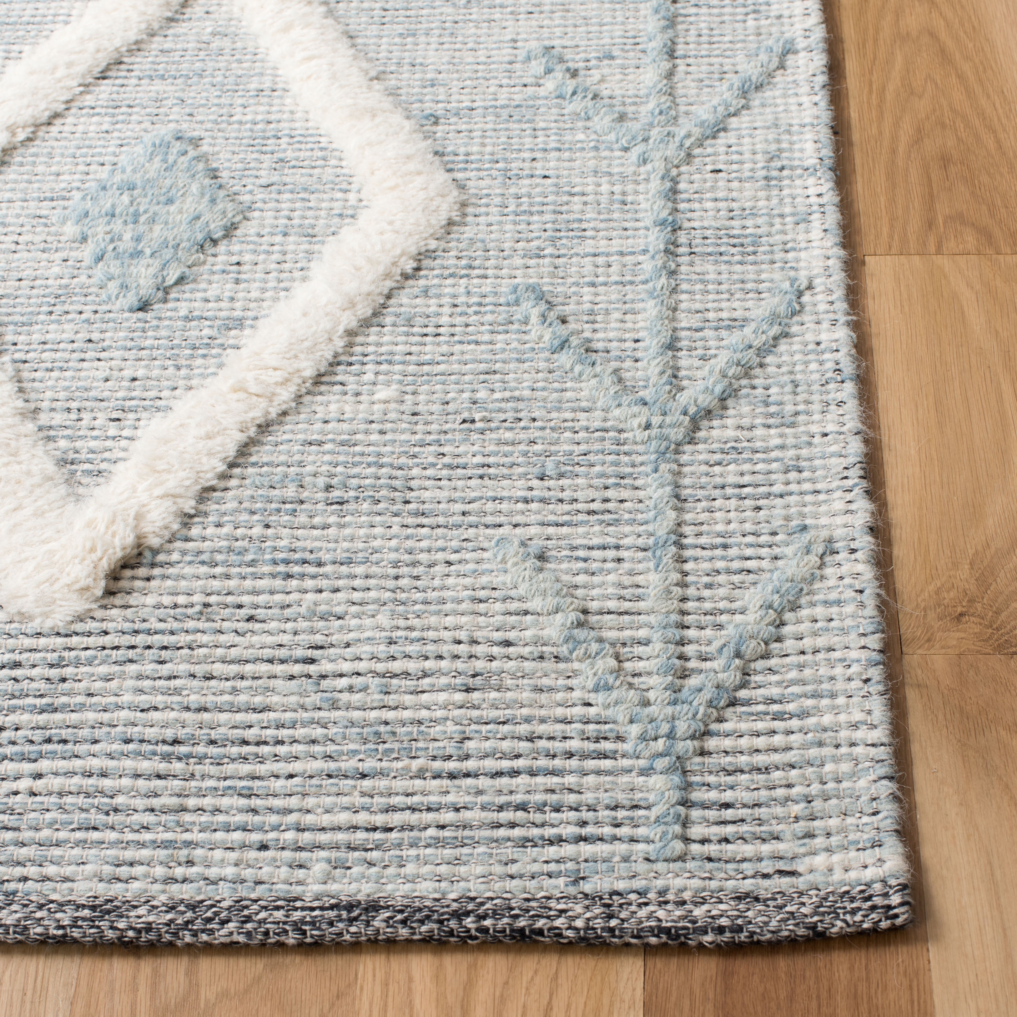 SAFAVIEH Vermont Yazmin Geometric Area Rug, Blue/Ivory, 6' x 6' Square