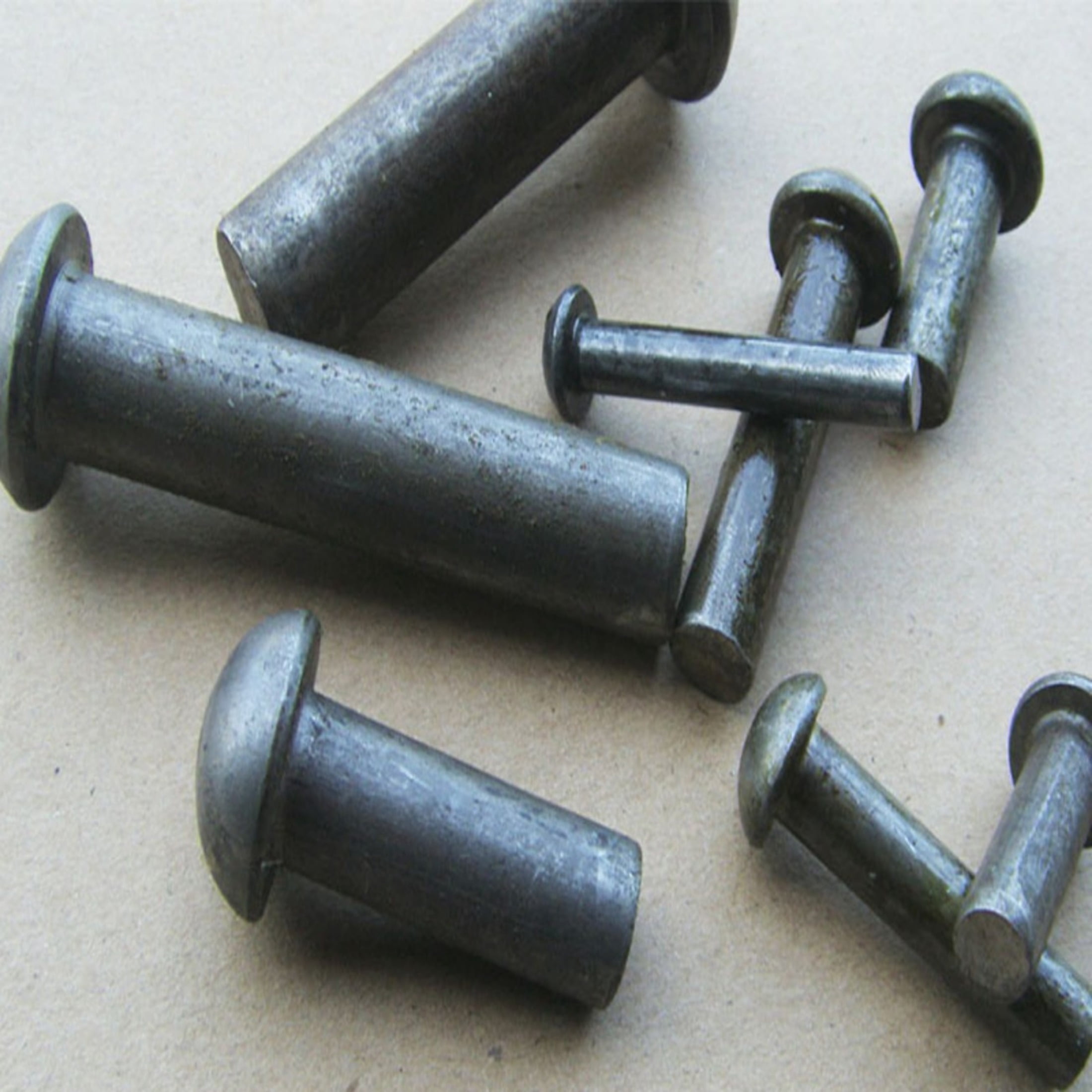 1 Kg of Iron Half -Headed Solid Iron Rivets 12x70mm (about 12 pieces).