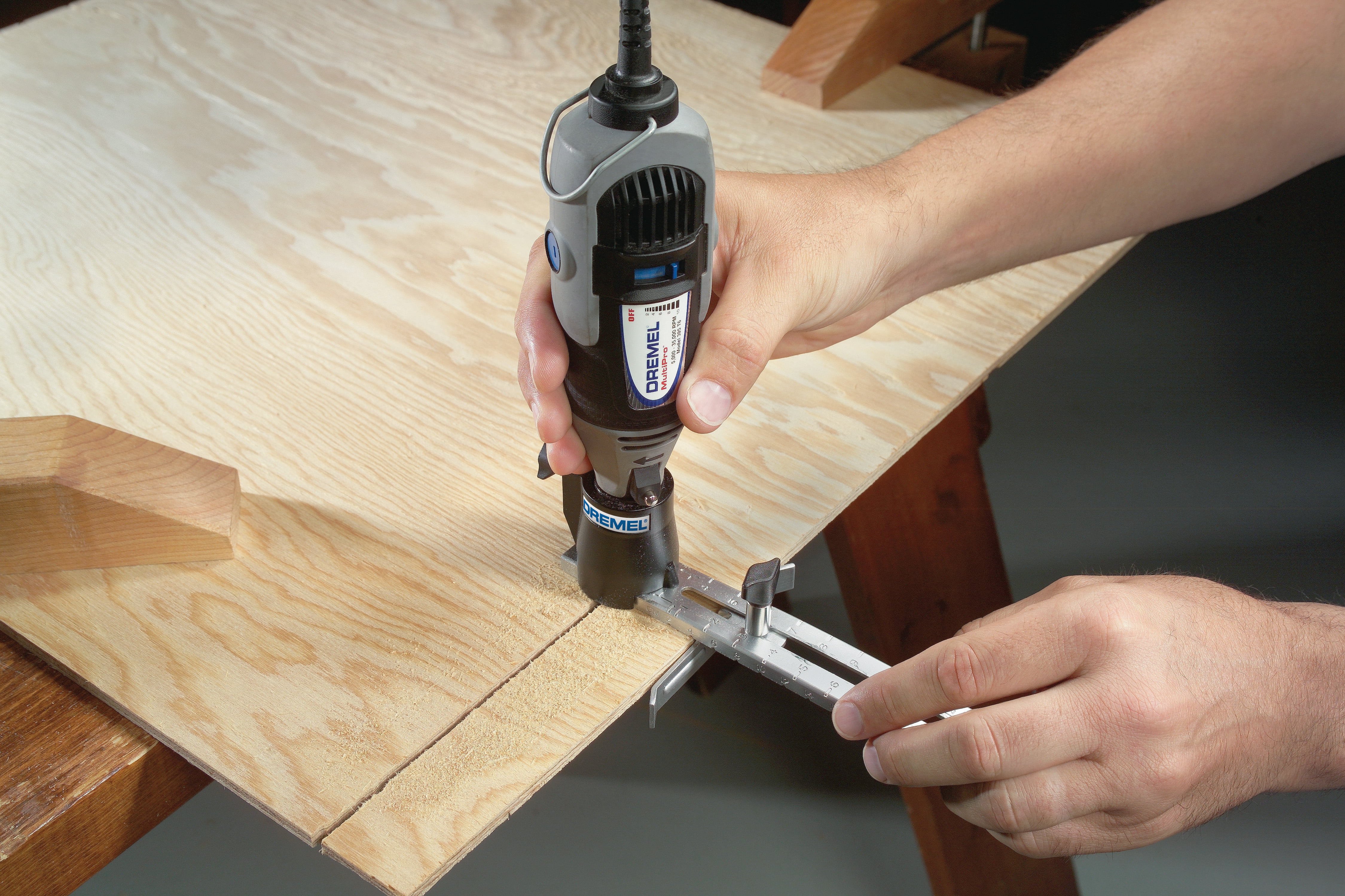 DREMEL Circle Cutter & Straight Edge Guide Test & Review 