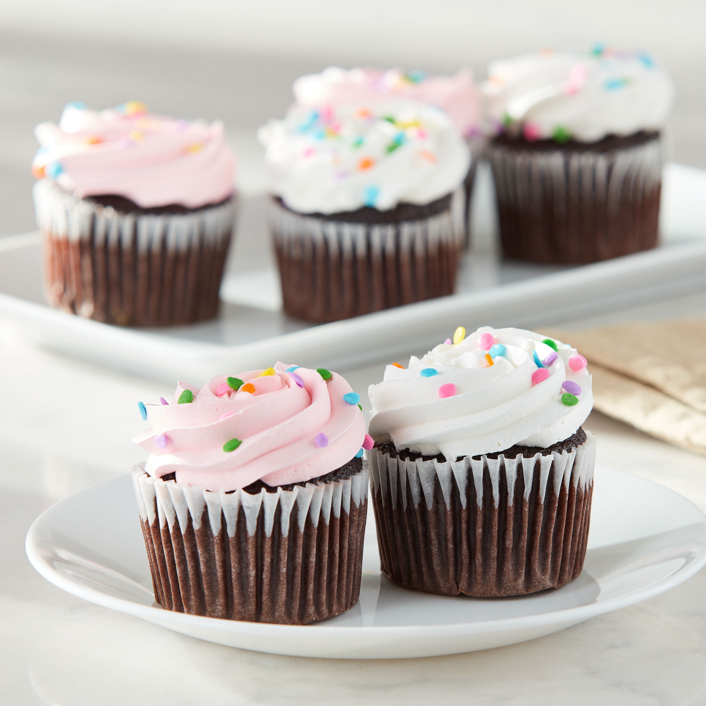 Freshness Guaranteed Chocolate Cupcakes with Whipped Icing, Special Order, 6 Count