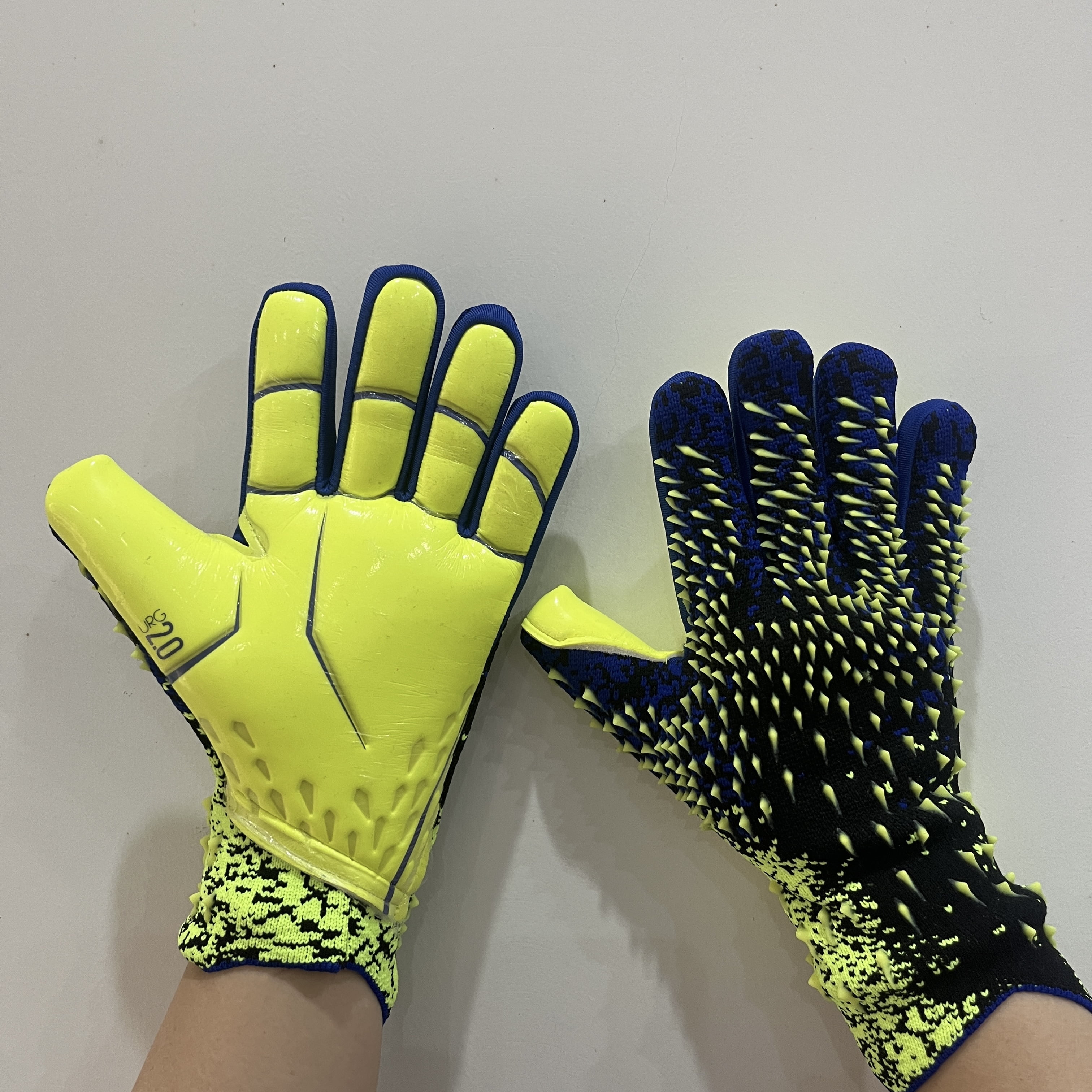 Adult/Youth Padded Football Gloves, Lineman Football Gloves, Men's and Boys Offensive/Defensive Line.