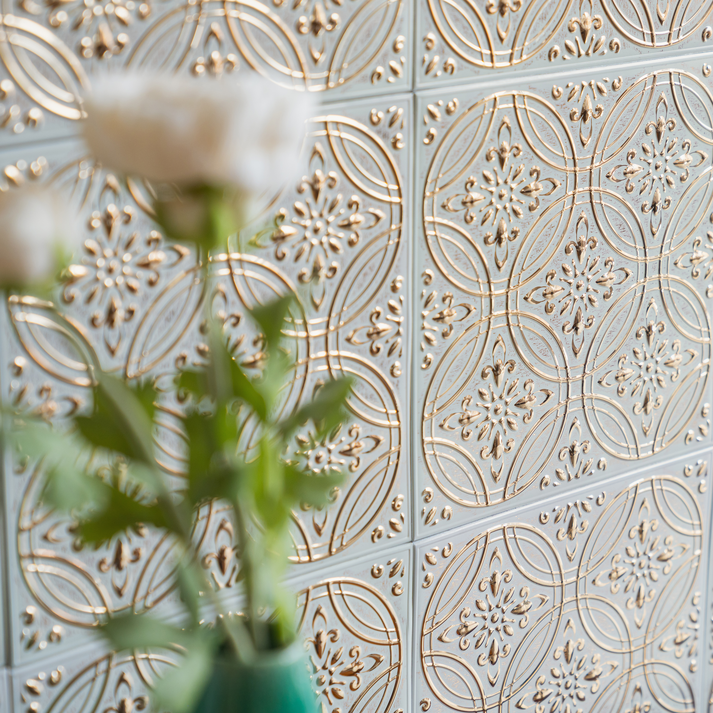 Wall Wear Peel and Stick Backsplash Metal Tiles, 10 Pack of 8"x 8" Pastel Painted Gold Design, Water Resistant, Easy Install, Kitchen & Bathroom