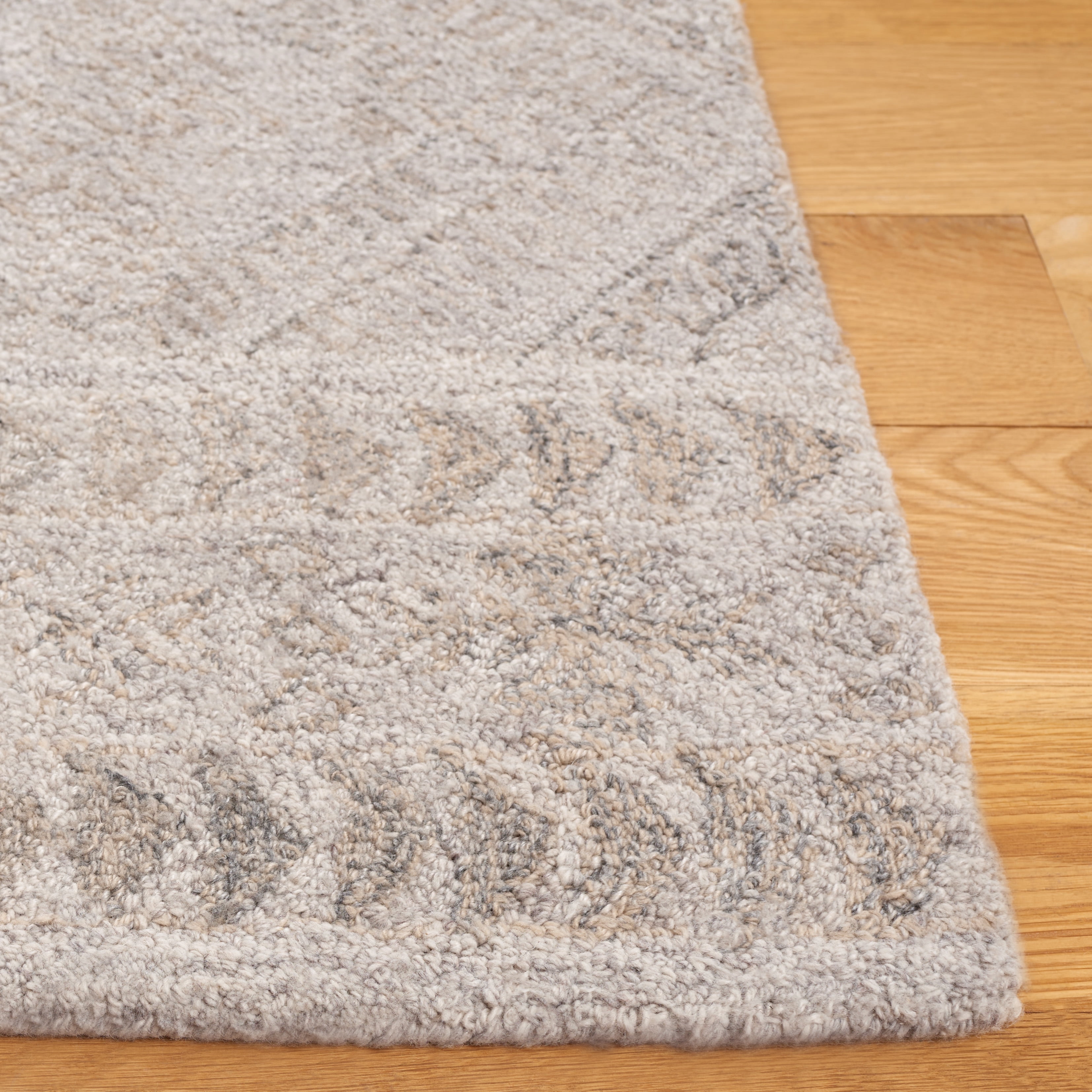 SAFAVIEH Abstract Camillo Tribal Area Rug, Gray/Beige, 4' x 6'