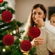thumbnail image 5 of xihome Juego de 6 adornos navideños de bolas nevadas, decoraciones festivas nevadas de 8 cm para rbol, fiesta, hogar, boda, oficina e iglesia., 5 of 9