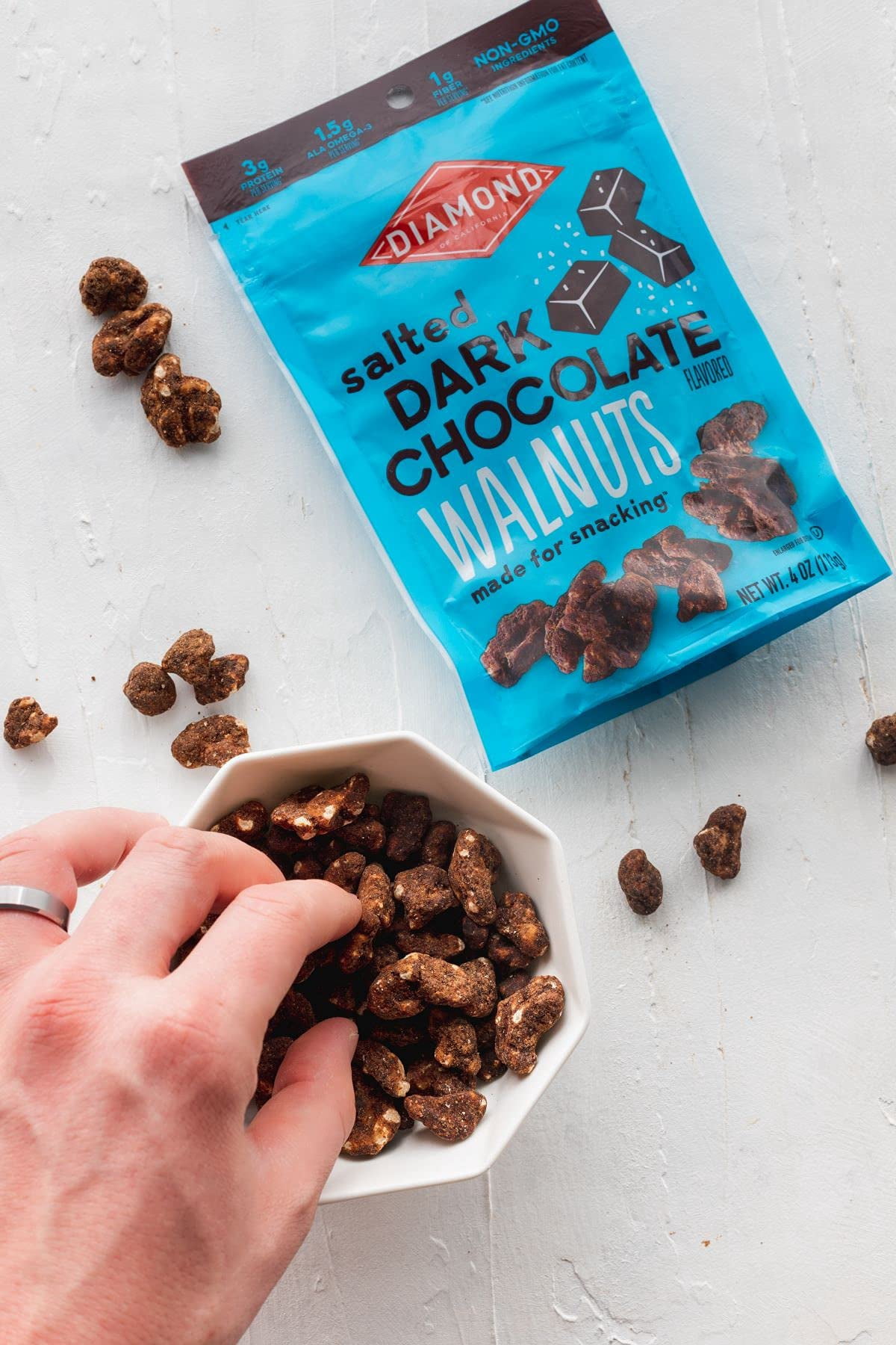 Diamond, Salted Dark Chocolate Walnuts, Crunchy, 4 oz Shelf Stable Plastic Pouch