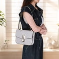 thumbnail image 3 of Bolso Transporte Moderno para Mujer Hombro Cuadrado PU Gran Capacidad Correa Ajustable Viajes Al Aire Libre, 3 of 9