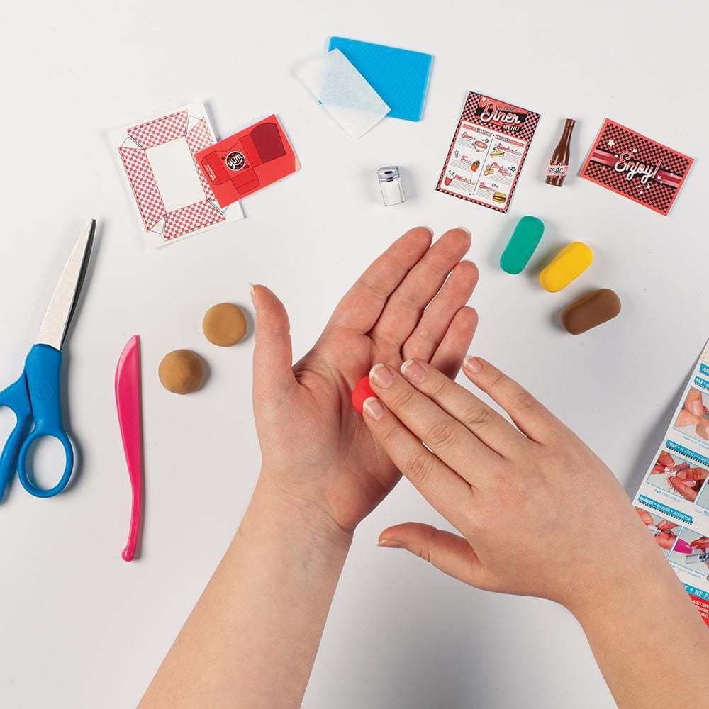 Fashion Angels 100% Extra Small Burger & Fries Mini Clay Kit