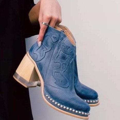 JFBUJC Style Ladies Pointed Cowboy Boots Black Fashion High Heel Ankle Boots Embroidered Rivet Punk Style Short Boots Plus Size