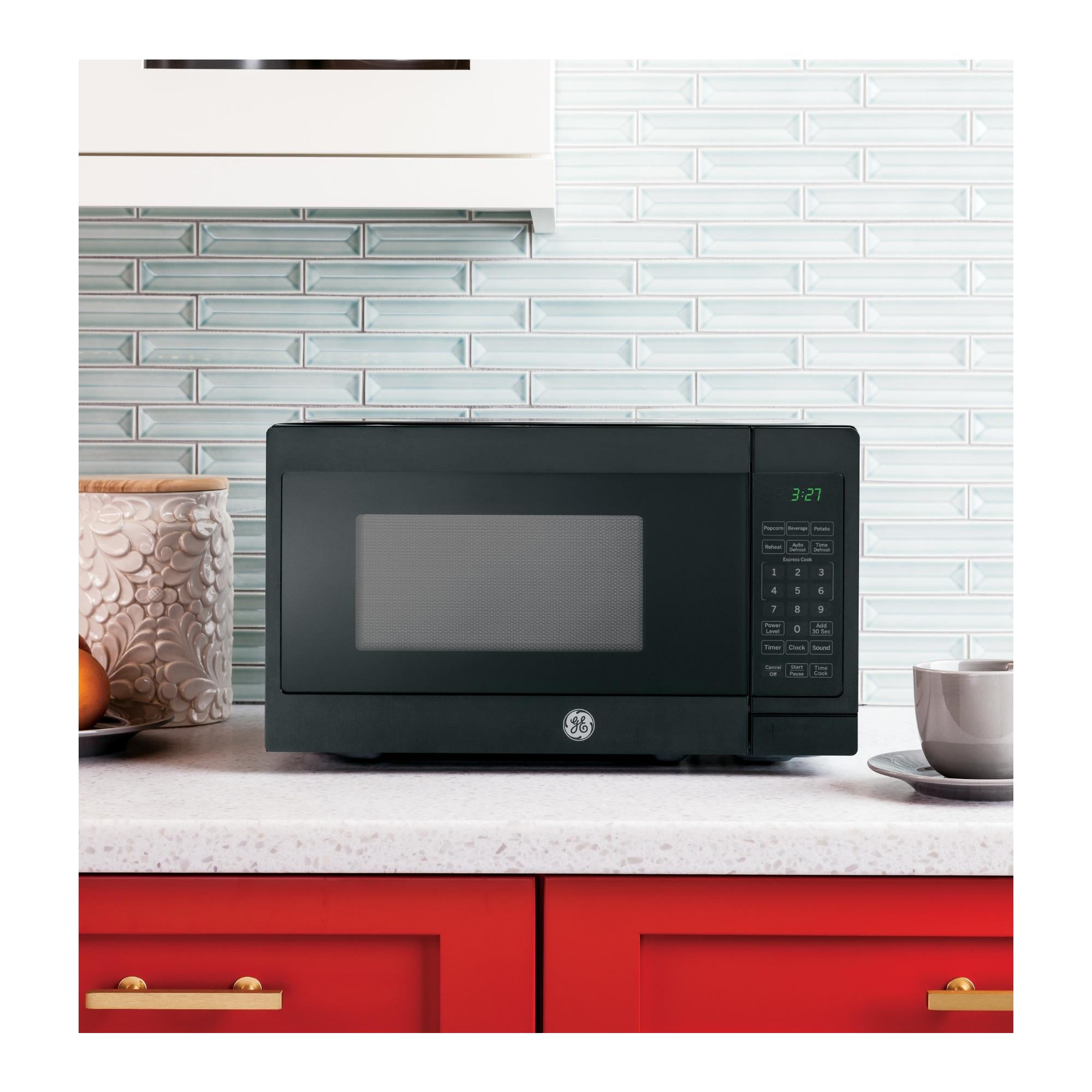 Ge 0.7 Cu.Ft. Countertop Microwave Oven, Black