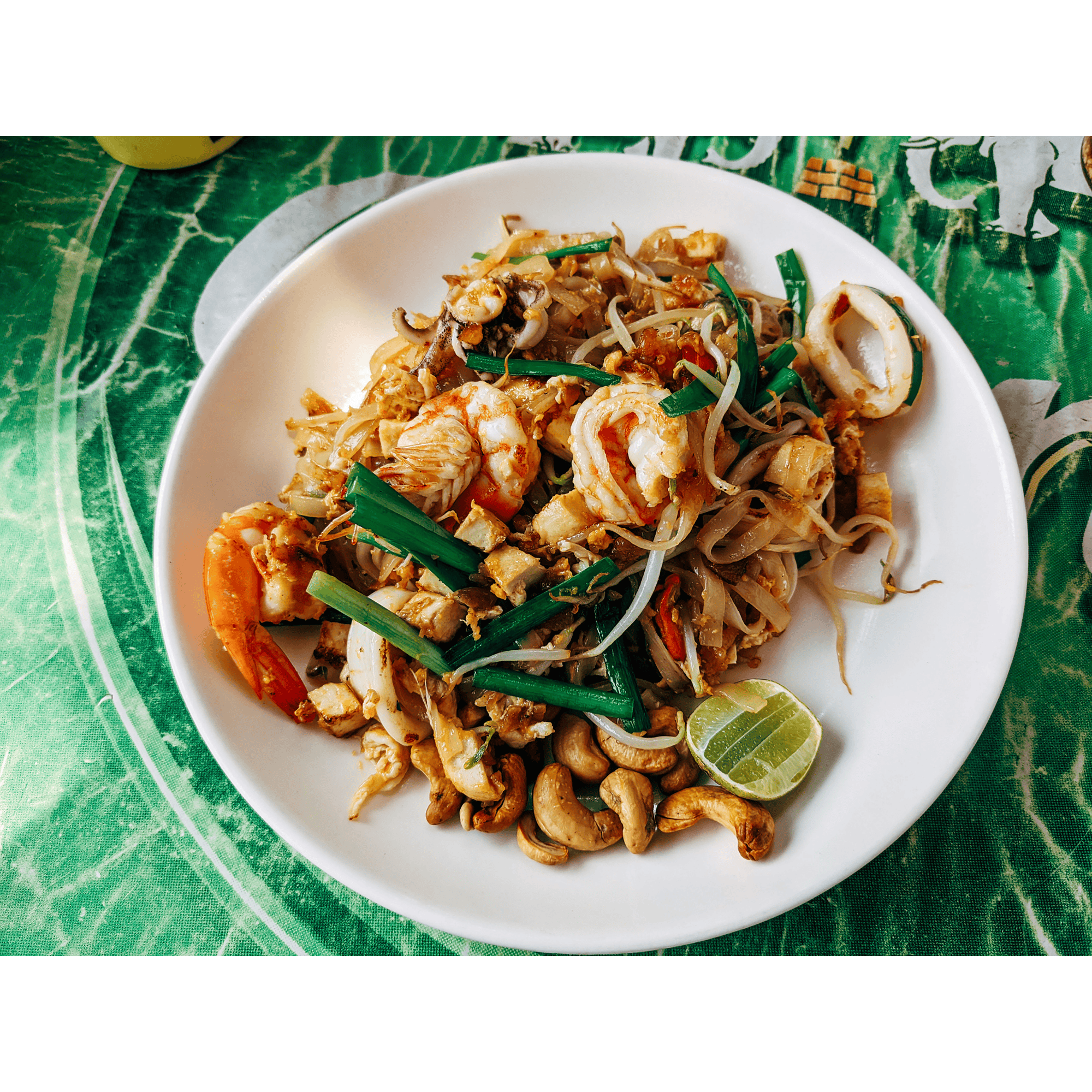 Simply Asia Thai Kitchen Instant Rice Noodle Soup | Gluten Free | 3 Flavor Variety (3) each: Spring Onion, Garlic Vegetable, Lemongrass Chili (1.6 Ounces) + MerlinsMart Zine