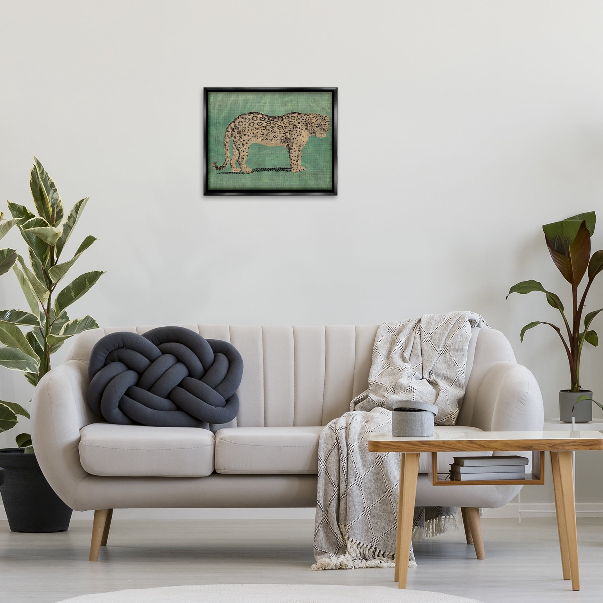 Stupell Industries Traditional Cheetah on Green Animals & Insects Painting Black Floater Framed Canvas Art Print Wall Art, 21 x 17