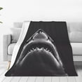 thumbnail image 1 of Fotbe Black And White Shark Manta de Franela Acolchonada con Estampado, Súper Suave y Esponjosa, Extra Grande para Sofá, Cama, Uso Todo el Año-50"x40", 1 of 7