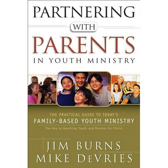 Partnering with Parents in Youth Ministry, (Paperback)